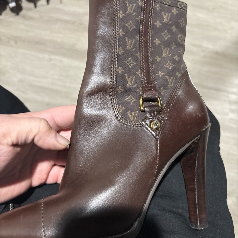 Louis Vuitton Dark Brown Monogram Heeled Boots - Picture 5 of 5